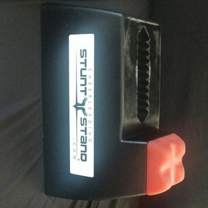 Cheerleading Stunt Stand